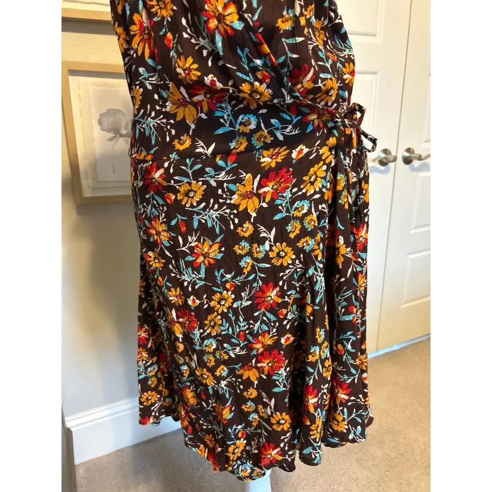 band of the free | (NWT) Brown Floral Wrap Dress | Lg - Picture 8 of 15